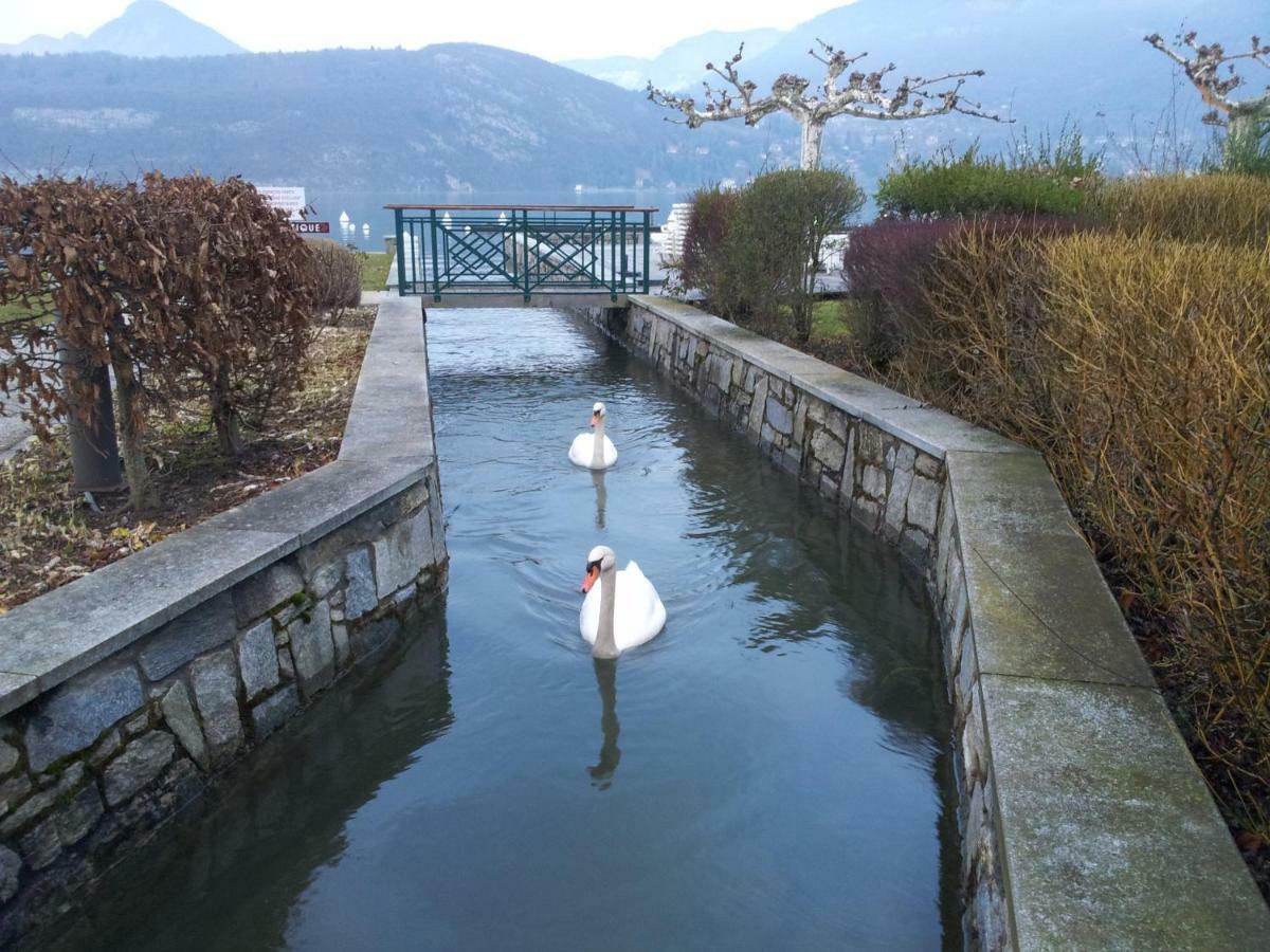 Studio Les Pieds Dans L'Eau Au Bord Du Lac D'Annecy Duingt Buitenkant foto